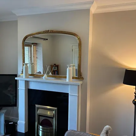 Spacious Two Bed Near Airport Celbridge