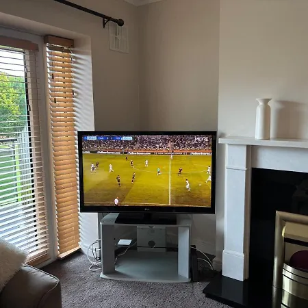 Spacious Two Bed Near Airport Celbridge